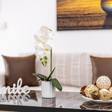 4You Luxury Apartments By Keyplanner Moraitika Extérieur photo