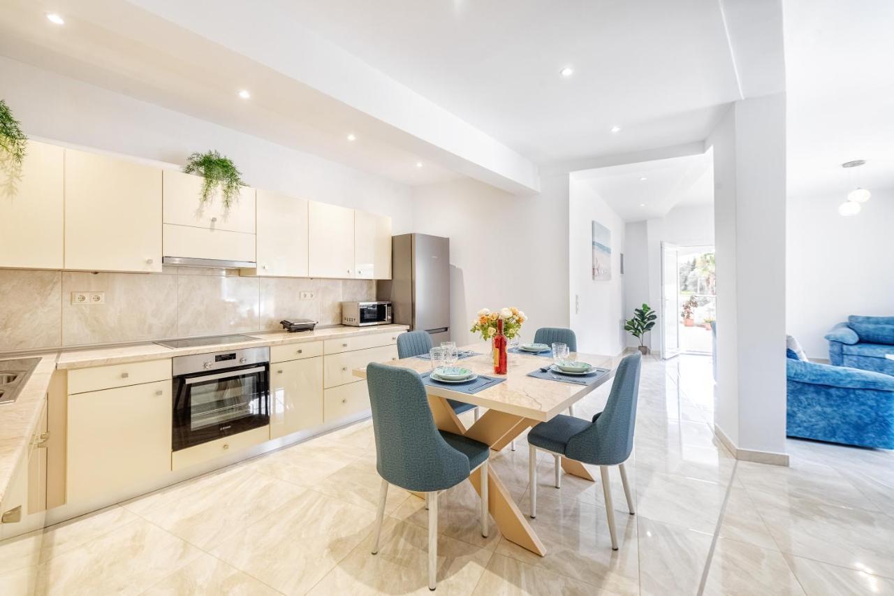 4You Luxury Apartments By Keyplanner Moraitika Extérieur photo