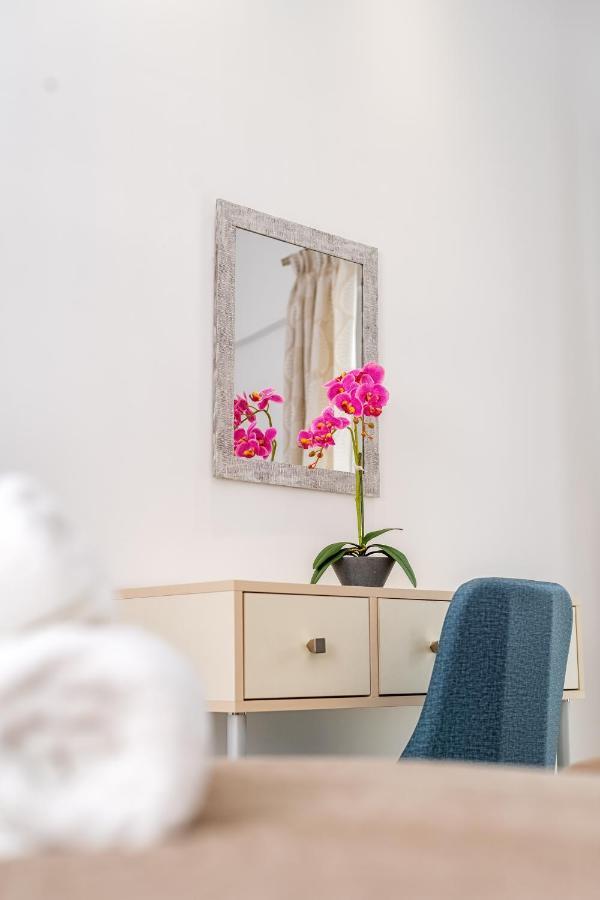 4You Luxury Apartments By Keyplanner Moraitika Extérieur photo